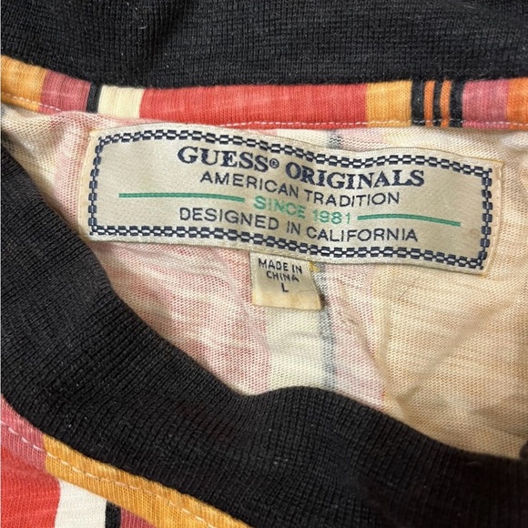 Guess Tee - Picture 2 of 2